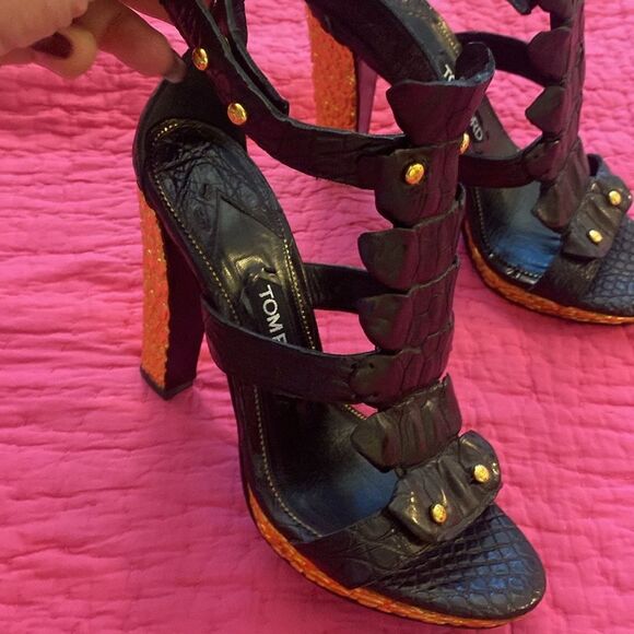 Tom Ford Black and Gold Heels with Chunky Block Heel, US8,5 - Picture 9 of 12